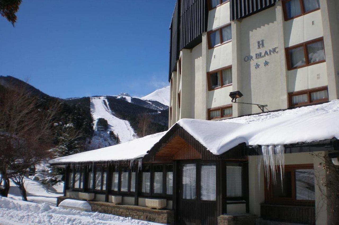 Hotel Or Blanc Espot Exterior photo